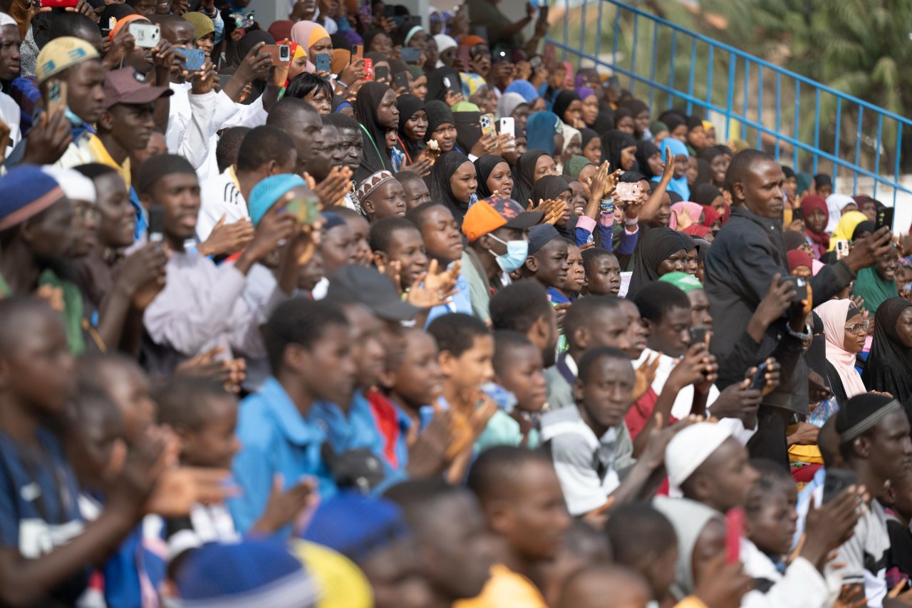 *رئيس غينيا بيساو وأمين عام رابطة العالم الإسلامي يدشّنان مسابقة &quot;تيجان النور القرآنية&quot; الأبرز من نوعها في الغرب الأفريقي*
