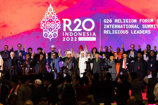 Mohammad Alissa lors de son discours d'ouverture au SommetR20: «Les responsables religieux et en particulier les fondateurs du R20, la LIM et Nahdatul Ulama, ont une responsabilité particulière en ce qui concerne cette initiative».