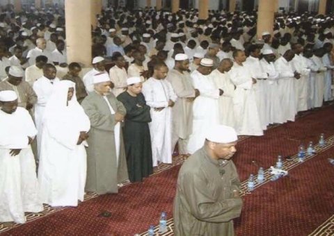 La Ligue a assigné 456 Imams pour diriger les prières Tarawih et Tahajjud pendant le Ramadan de cette année dans 24 pays à travers le monde.