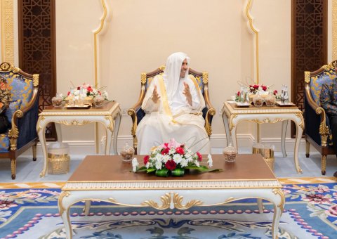 His Excellency Sheikh Dr. Mohammed Al-Issa meets with Indonesian Political and Religious leaders
