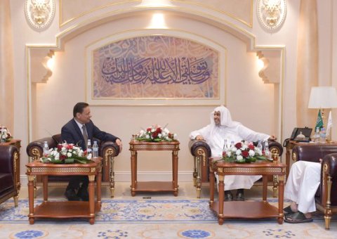 His Excellency Sheikh Dr. Mohammad Al-Issa Meets His Excellency the President of Egypt's Supreme Council for Media Regulation, Mr. Karam Gabr