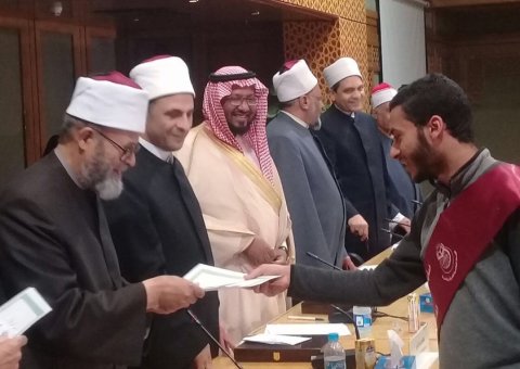 MWL organizes in Egypt via its affiliate Intl. Org. for Holy Qur'an &Immaculate Sunnah a 1000 participant Qur'anic Competition,for selecting 38 male&females Hafiz for final round. Closing Ceremony was attended by Awqaf Ministry's Under Secry,