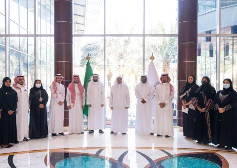 استقبلت رابطة العالم الإسلامي‬⁩ وفداً طلابياً من معهد الأمير سعود الفيصل للدراسات الدبلوماسية