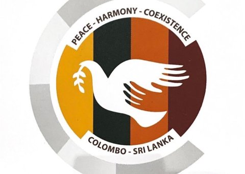 Sous le patronage du Président sri lankais  avec près de mille personnalités religieuses politiques intellectuelles  juristes du monde la LIM tient à Colombo un sommet sur la paix suivi de l’annonce du pacte historique de Colombo suite aux attentats qui ont frappé le Sri Lanka.