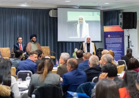  Muslim World League hosted politicians,academics and religious leaders from Scandinavia at the Symposium for the Unifying Human Brotherhood in Oslo