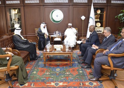 His Excellency Mr. Hissein Brahim Taha, the Secretary-General of the OIC, received His Excellency Dr. Abdulrahman Al-Zaid, Deputy Secretary-General of the MWL