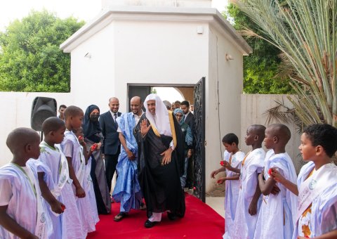 رابطہ عالم اسلامی کے زیر اہتمام براعظم افریقہ میں”كفالتِ ايتام“ پروگرام کے تحت یتیم مستحقین میں سالانہ مالی امداد کی تقسیم