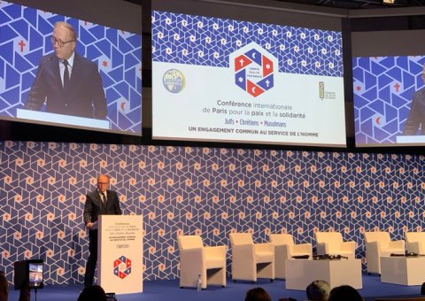 President of Fond Islam FR , concluded the Paris International Conference for Peaceand Solidarity: "What's at stake is a challenge of civilization; our cause is national, and our challenge is humanistic