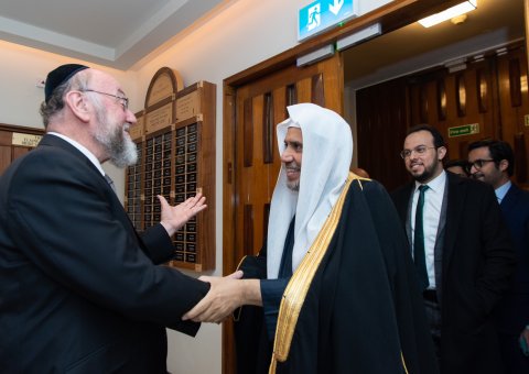 Sekjen LMD, Syekh Dr.Mhmd Alissa bertemu dengan Kepala Rabi Inggris, Tn. Ephraim Mirvis