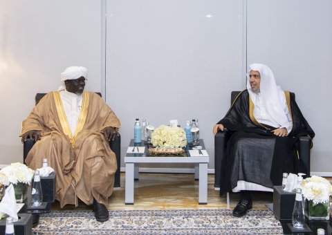 His Excellency Sheikh Dr. Mohammad Al-Issa meets with His Excellency Excellency Sheikh Dr. Abdullah Barak, President of the Islamic Council of Southern Sudan