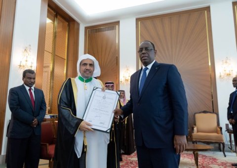  The President praised MWL's extensive humanitarian work across his country & the continent of Africa