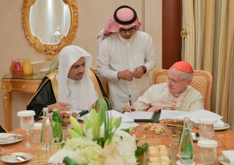 اتفاقية تعاون "تاريخية" بين ‫رابطة العالم الإسلامي ودولة ‫الفاتيكان ممثلةً فى المجلس البابوي للحوار بين الأديان