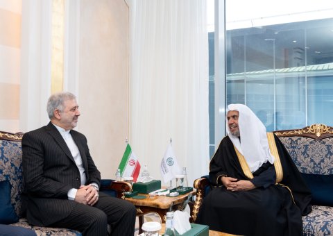 His Excellency Sheikh Dr. Mohammad Al-Issa, Secretary-General of the MWL and the Chairman of the Organization of Muslim Scholars, met with His Excellency Dr. Alireza Enayati