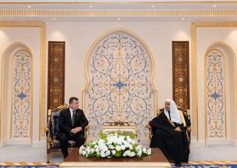 Le Secrétaire général, Président de l'Organisation des savants musulmans, cheikh Mohammed Al-Issa a reçu à La Mecque, le Ministre albanais de l'Intérieur, M. Taulant Balla,