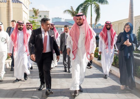 Le Sous-Secrétaire général à la communication institutionnelle, M. Abdulwahab Alshehri, a reçu à Djeddah une délégation britannique dirigée par le Ministre d'État britannique