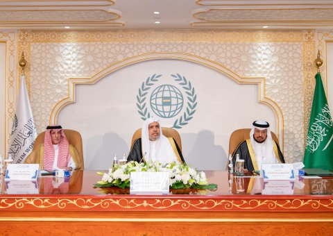 La Ligueislamiquemondiale a accueilli à La Mecque une délégation de représentants des agences de presse islamiques et d'un certain nombre d'agences internationales. La délégation était dirigée par le président de l'agence de presse saoudienne, M. Fahd Al 