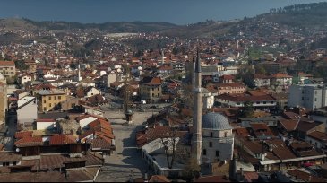 ضمن دعم 15 دولة: ‏⁧‫رابطة العالم الإسلامي‬⁩ تقدم دعمها المادي والإغاثي لـ ⁧‫البوسنة والهرسك‬⁩ في مواجهة ⁧‫كورونا‬⁩.