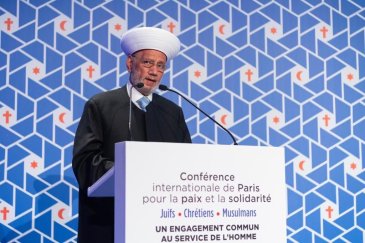 فضيلة مفتي ⁧لبنان⁩ الشيخ عبد اللطيف دريان متحدثاً في ⁧مؤتمر باريس للتضامن والسلام