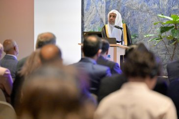 الأمين العام لرابطة العالم الإسلامي يلقي الكلمة الافتتاحية لفعالية مفوَّضية شؤون اللاجئين للدورة "٨١" للجمعية العامّة بالأمم المتحدة بنيويورك