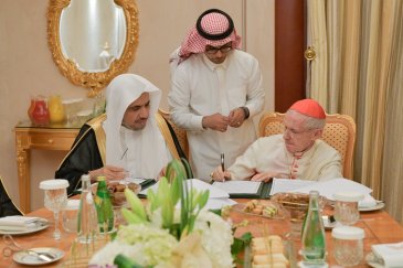 اتفاقية تعاون "تاريخية" بين ‫رابطة العالم الإسلامي ودولة ‫الفاتيكان ممثلةً فى المجلس البابوي للحوار بين الأديان