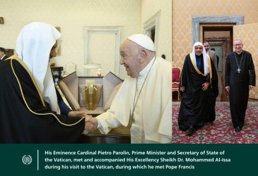 In his Vatican office yesterday morning, Pope Francis, the leader of the Catholic Church, received His Excellency Sheikh Dr. Mohammed Al- issa 