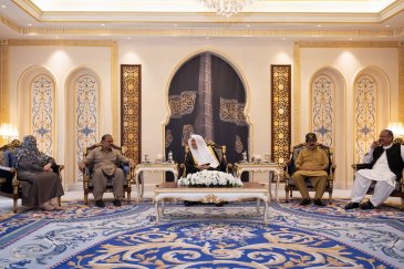 سیکرٹری جنرل رابطہ اور چیئرمین مسلم علماء کونسل، عزت مآب شیخ ڈاکٹر محمد العیسی کے پاکستان کی قومی اسمبلی (پارلیمنٹ) کی مختلف جماعتوں کی نمائندگی کرنے والے ایک اعلیٰ سطحی پارلیمانی وفد کا استقبال  کی جھلکیاں