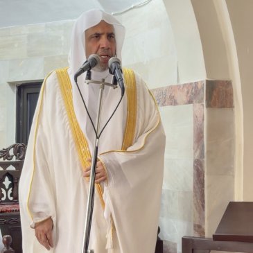 شاہ فیصل مسجد اسلام آباد، شاہی مسجد لاہور، اور پارلیمنٹ کی جامع مسجد میں خطبۂ جمعہ دینے کے بعد: