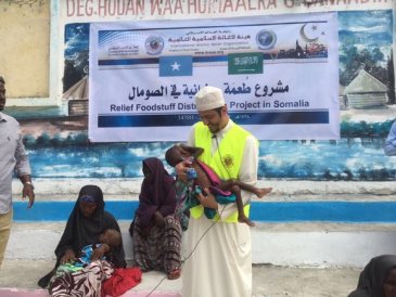 #La_Ligue_Islamique_Mondiale distribue plus de 5000 paniers alimentaires dans diverses régions de Somalie via son projet "Repas de Ramadan".