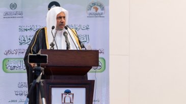 وفي ربوع العاصمة الموريتانية "نواكشوط" برعاية فخامة الرئيس السيد محمد ولد الغزواني. ‏أكَّد إعلان "نواكشوط" الصادر عن مؤتمر السيرة النبوية على أهمية التصدّي للأفكار المتطرفة التي تُعتبَر نواة الصدام والصراع