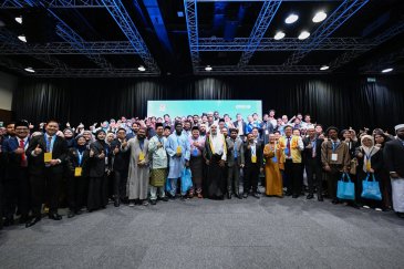 El Secretario General de la Liga del Mundo Islámico se reúne con los principales líderes juveniles de los países de la ASEAN.