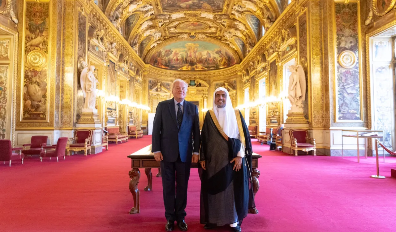 رئيس لجنة الشؤون الخارجية والدفاع بمجلس الشيوخ الفرنسي خلال لقائه بمعالي الشيخ د.⁧‫محمد العيسى