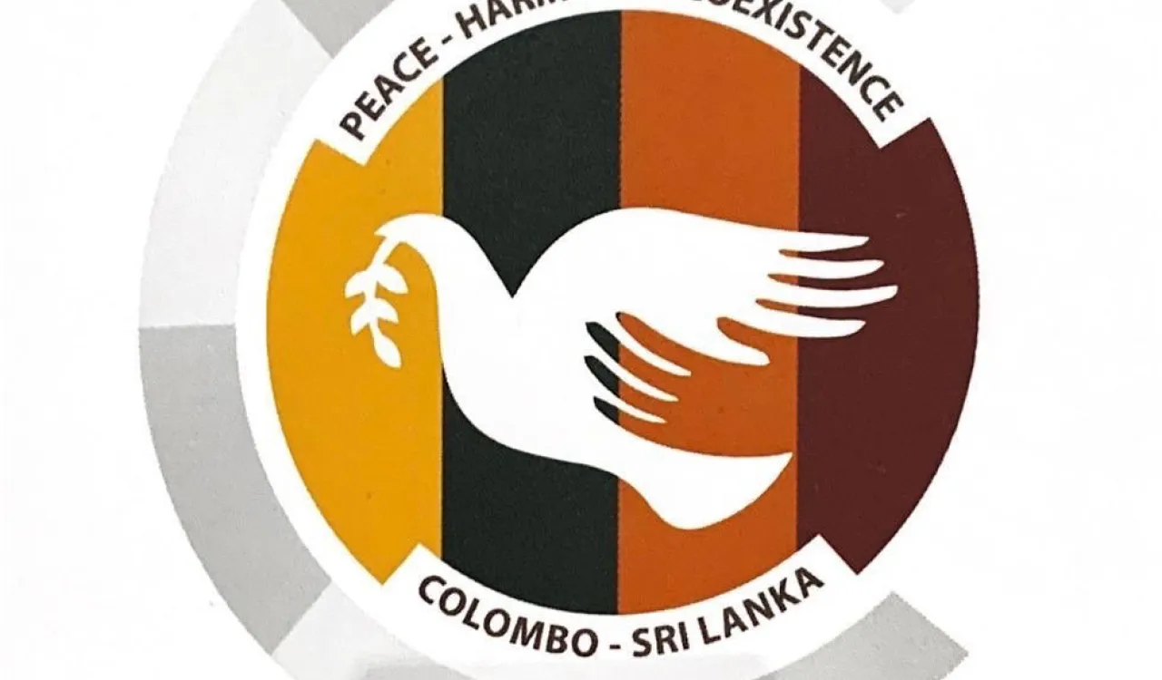 Sous le patronage du Président sri lankais  avec près de mille personnalités religieuses politiques intellectuelles  juristes du monde la LIM tient à Colombo un sommet sur la paix suivi de l’annonce du pacte historique de Colombo suite aux attentats qui ont frappé le Sri Lanka.