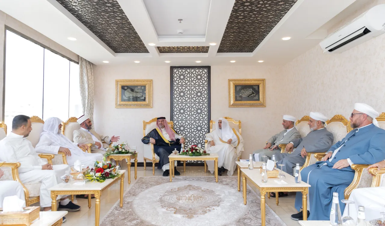 استقبل معالي الشيخ د. محمد العيسى‬⁩ معالي رئيس الوقف السني العراقي الشيخ: عبدالخالق العزاوي، وأصحاب الفضيلة أعضاء المجمع الفقهي العراقي