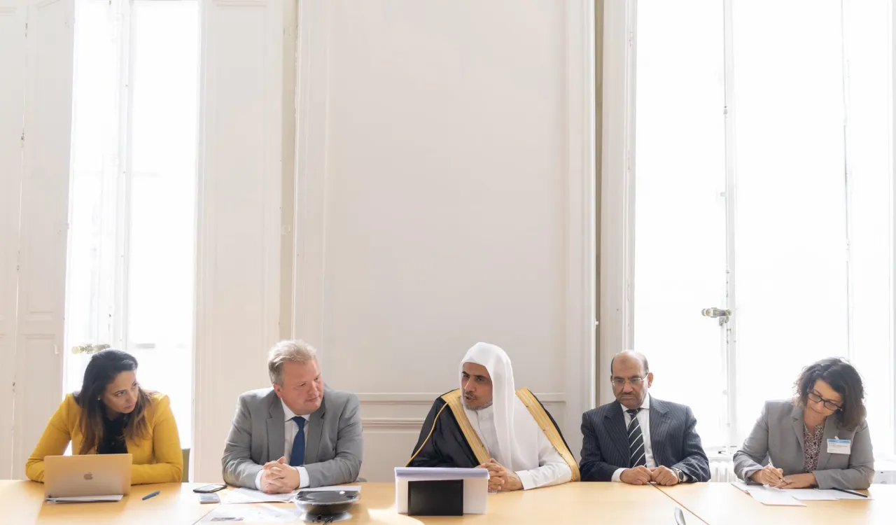 التقى معالي الشيخ د.⁧محمد العيسى⁩ في العاصمة الفرنسية بعدد من أعضاء مجلس النواب الفرنسي والذين أشادوا بدور ⁧رابطة العالم الإسلامي⁩ في تعزيز الوئام في العالم