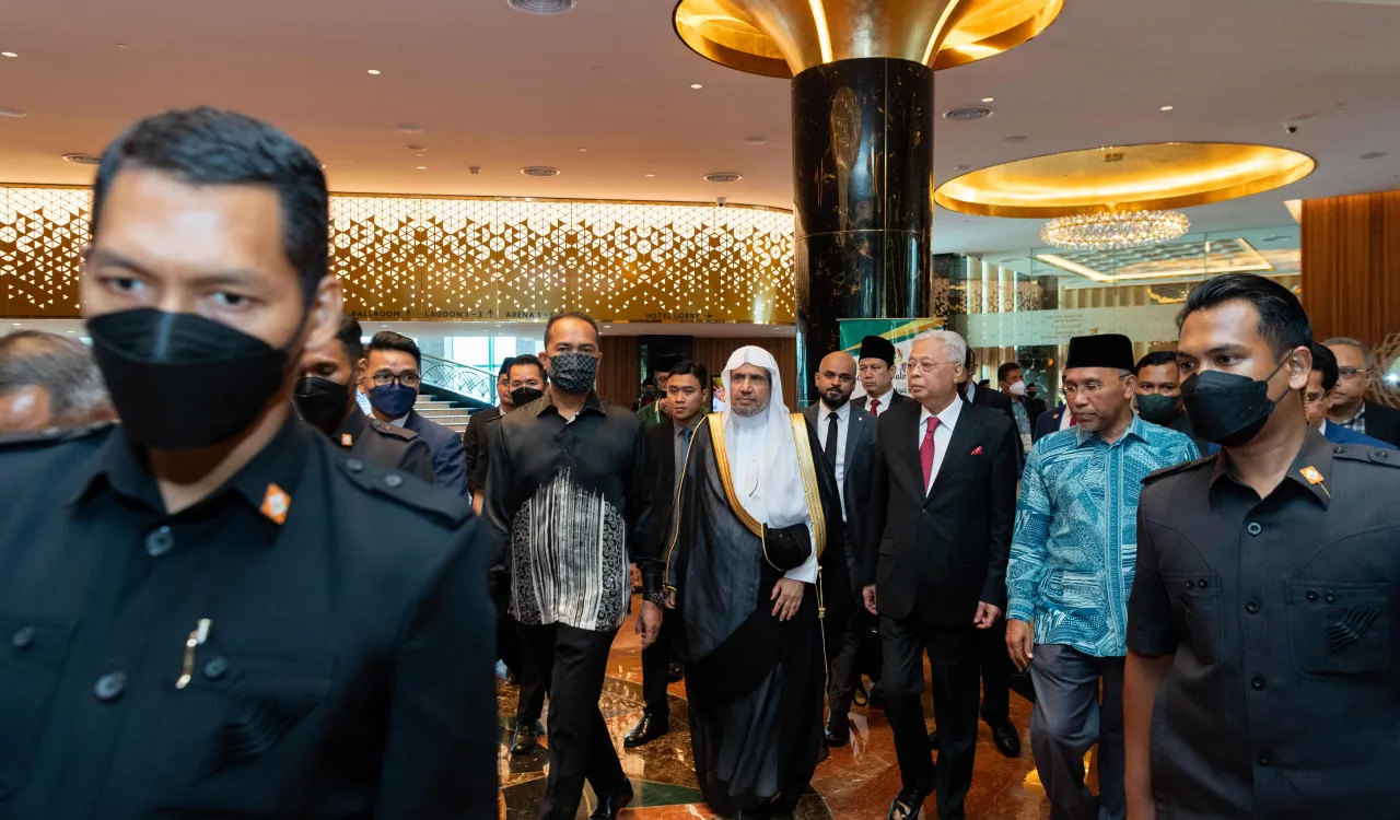 Le Premier ministre malaisien lors de la cérémonie d’ouverture:«Nous sommes fiers que la LIM ait choisi la Malaisie pour ce congrès, nous reconnaissons son rôle dans la promotion de la paix et de la stabilité dans les sociétés à diversité culturelle ethnique et religieuse.