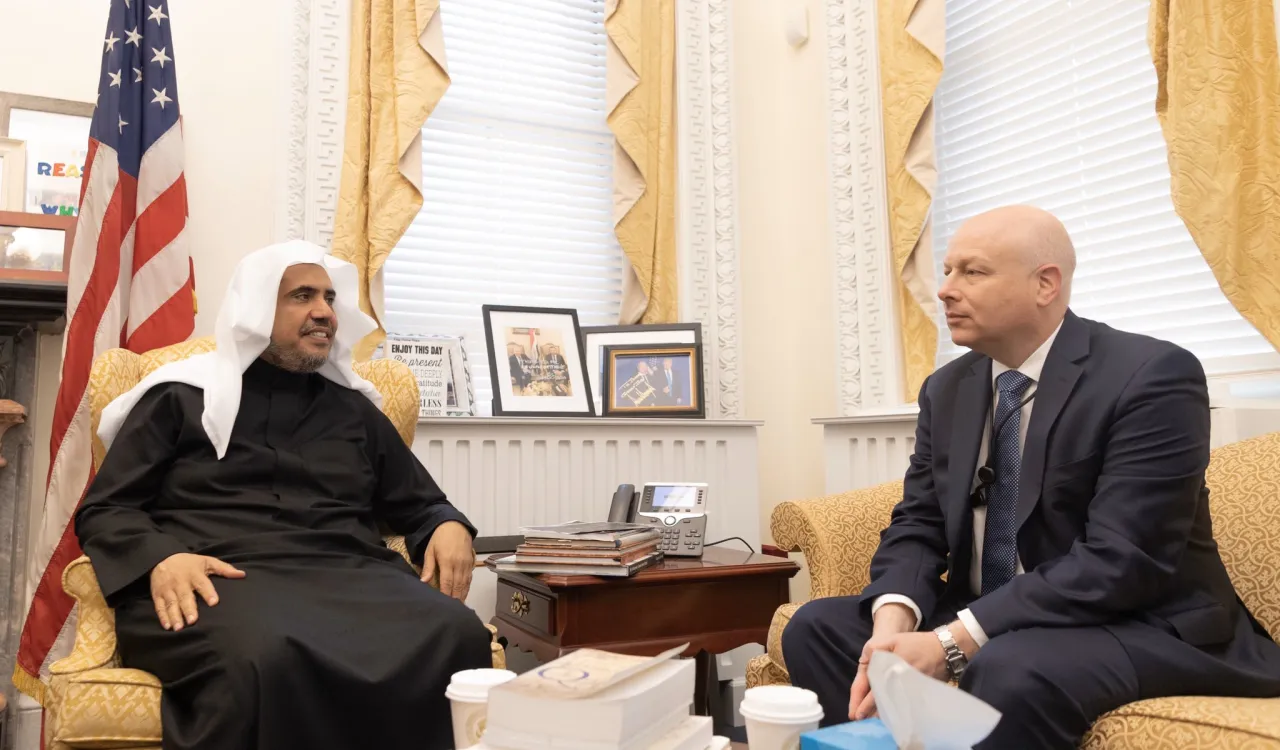 عزت مآب شیخ ڈاکٹر محمد العیسی نے وائٹ ہاؤس میں،وائٹ ہاؤس کے مشیر، جیسن گرین بیلٹ سے ملاقات کی
