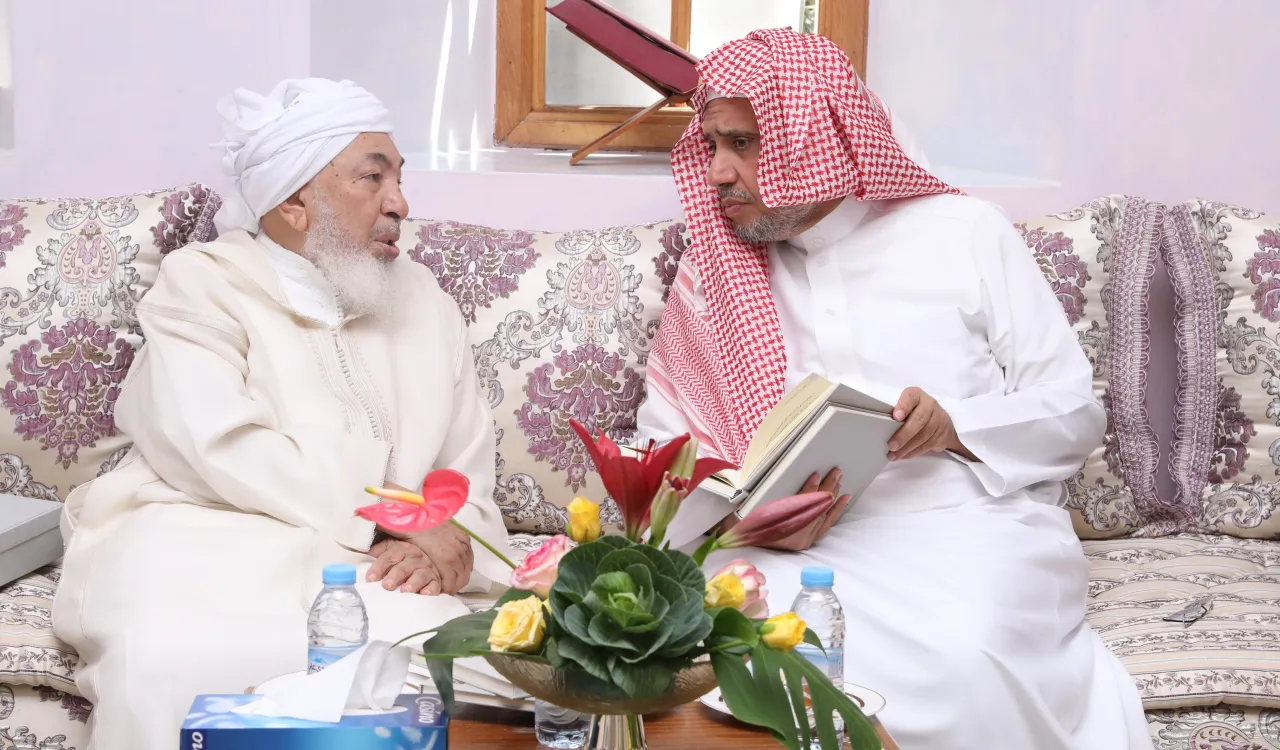 His Excellency Sheikh Dr. Muhammad Al-Issa, the Secretary-General of the MWL and Chairman of the Organization of Muslim Scholars, makes a brotherly visit to His Excellency Sheikh Abdallah bin Bayyah, the Chairman of the Emirates Fatwa Council