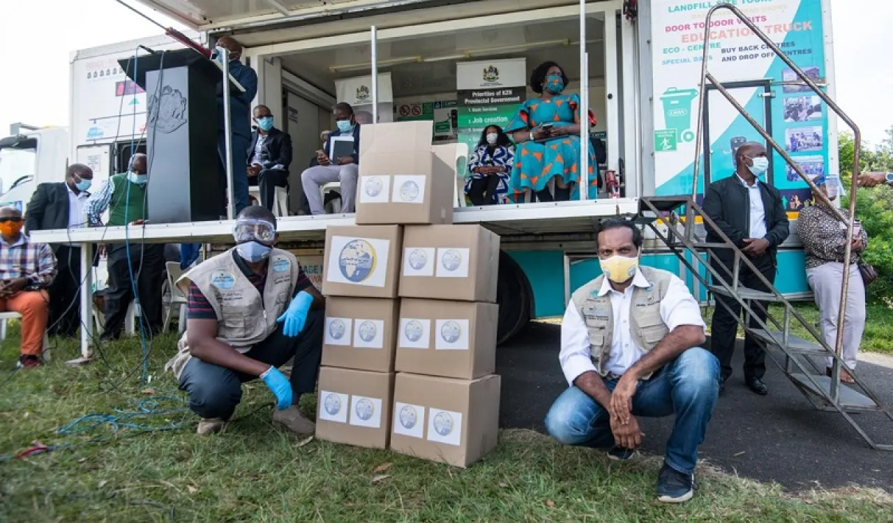 کرونا کی روک تھام کے سلسلے میں، جنوبی افریقہ کی حکومت کی اپیل پر رابطہ عالم اسلامی کی وزارت صحت کے لئے امداد: