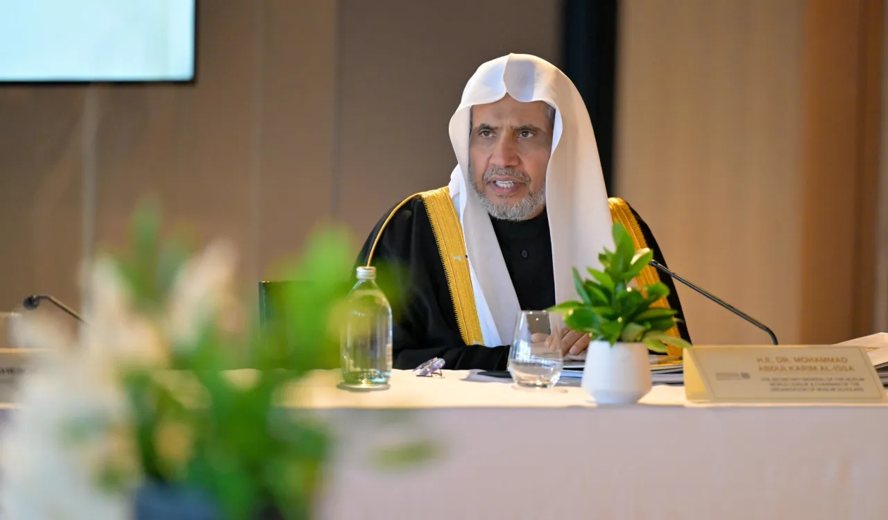 Le Secrétaire général, cheikh Mohammed Al-Issa , a rencontré, à son lieu de résidence à Auckland (Nouvelle-Zélande), les principaux dirigeants de la Fédération des associations islamiques de Nouvelle-Zélande