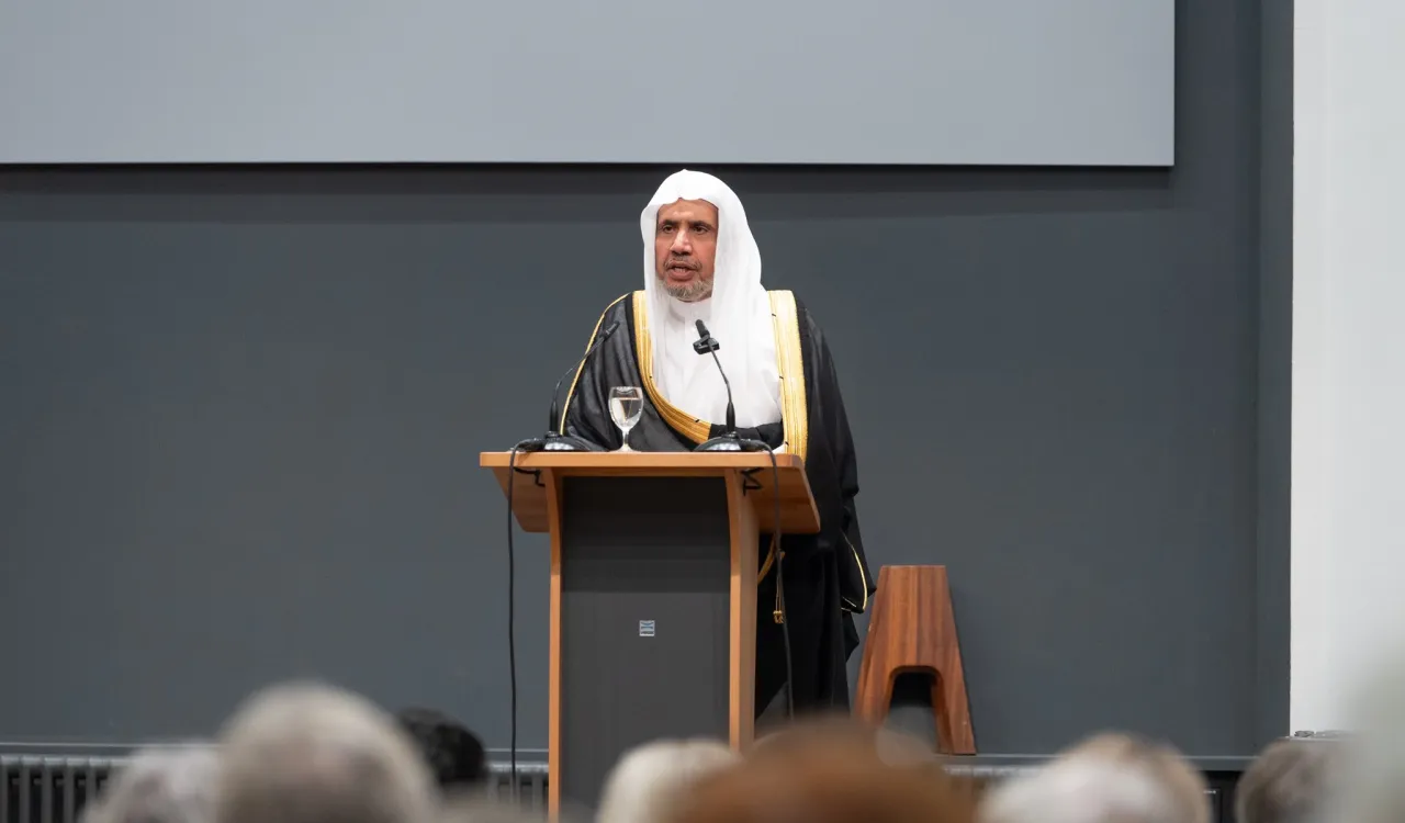 سیکرٹری جنرل رابطہ اور چیئرمین مسلم علماء کونسل عزت مآب شیخ ڈاکٹر محمد العیسی نے سوئٹزرلینڈ کے شہر لاچاک ڈی فونڈز میں واقع "کلب 44" (Club 44) میں”اسلام اور مغرب: اختلافات کو سمجھنا اور غلط فہمیوں کا ازالہ“ کے عنوان سے ایک لیکچر دیا۔