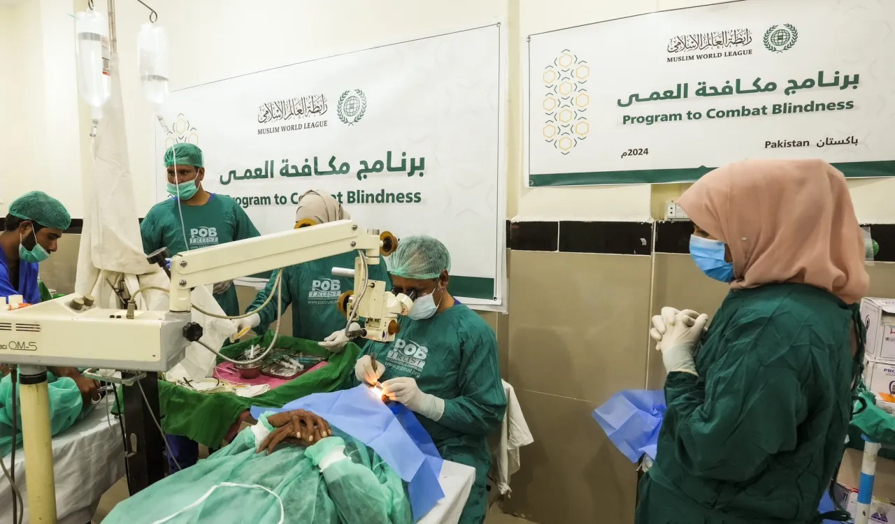 Ciblant les cas les plus graves dans cinq régions :