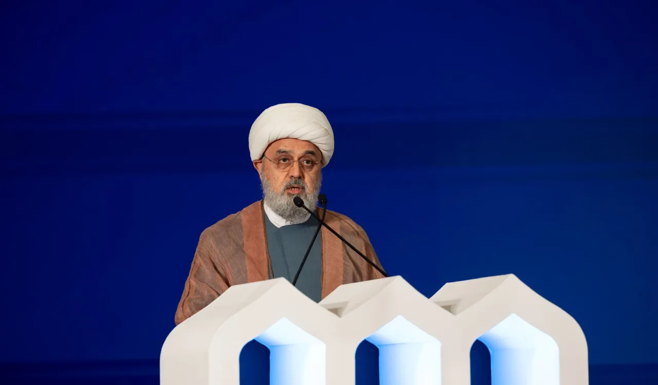 جناب دبیرکل مجمع جهانی تقریب بین مذاهب اسلامی، آیت‌الله دکتر حمید شهریاری، در افتتاحیه دومین دوره کنفرانس ایجاد پل های ارتباطی میان مذاهب اسلامی: