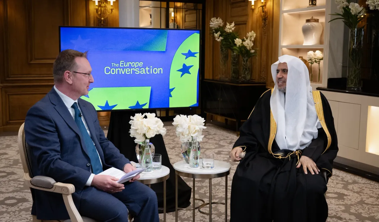 ‏أجرَتْ قناة يورونيوز -الأوسع انتشارًا وتأثيرًا من نوعها في أوروبا، والتي تصل إلى نحو أربعمائة مليون مشاهد حول العالم- مقابلةً مع معالي الأمين العام، رئيس هيئة علماء المسلمين، فضيلة الشيخ د.⁧‫محمد العيسى