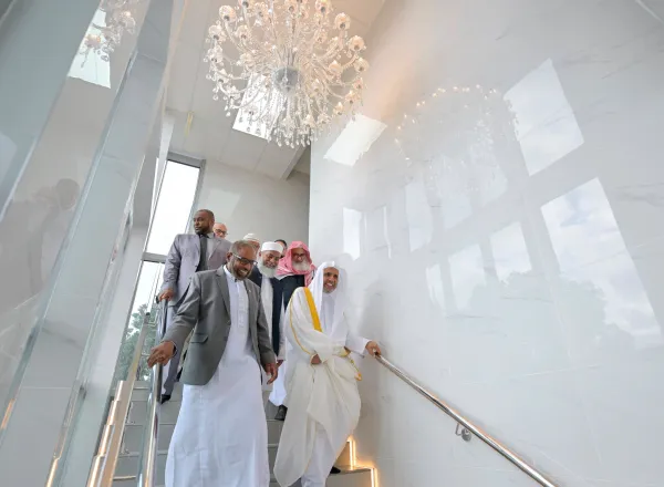 Secretary-General of the Muslim World League Inaugurates Al Rahman Masjid in New Zealand and Delivers Its First Friday Sermon