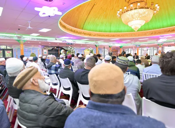 Secretary-General of the MWL Visits New Zealand’s Largest Mosque