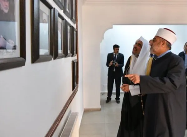 ‏سماحة المفتي العام في المملكة الأردنية الهاشمية الدكتور محمد الخلايلة يستقبل في مكتبه بعمّان معالي أمين عام رابطة العالم الإسلامي‬.