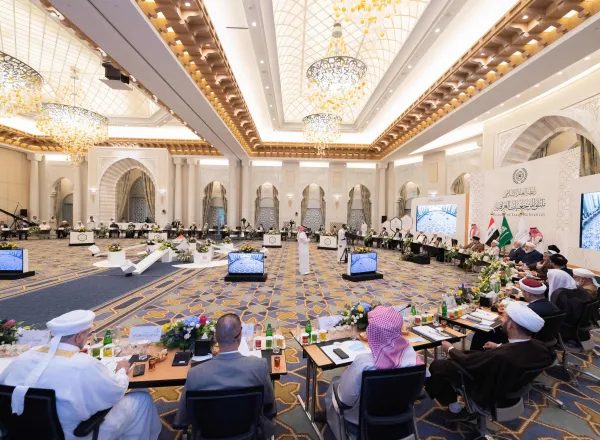 The Muslim World League has brought together all the religious scholars of Iraq for the first time in a historic a meeting in Makkah