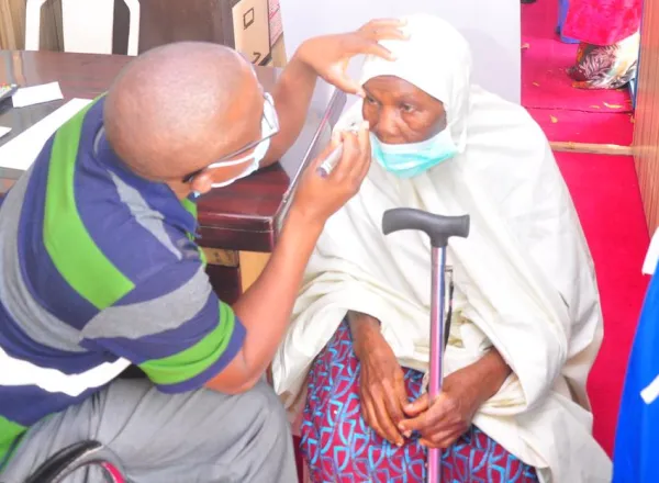 ‏⁧‫رابطة العالم الإسلامي‬⁩ تحيي اليوم العالمي لمرضى السكر‬⁩ بتنظيم فعاليات وأنشطة علمية للكادر الطبي بالمستشفيات التابعة لها في أفريقيا.