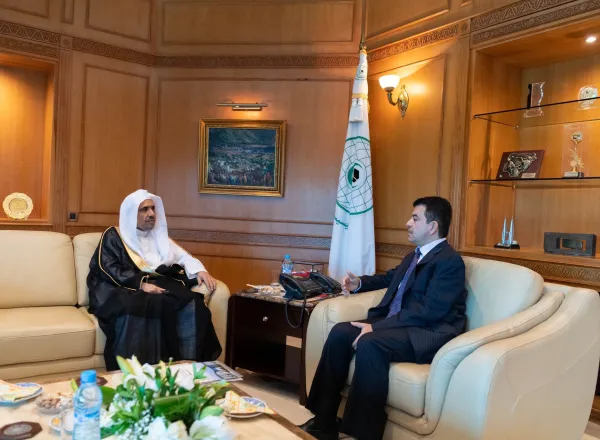 Le D. Mohammad Alissa dirige la délégation de la Ligue lors des réunions communes avec l’ISESCO présidée par le D. Salim El Malik à Rabat en présence de personnalités scientifiques et intellectuelles.