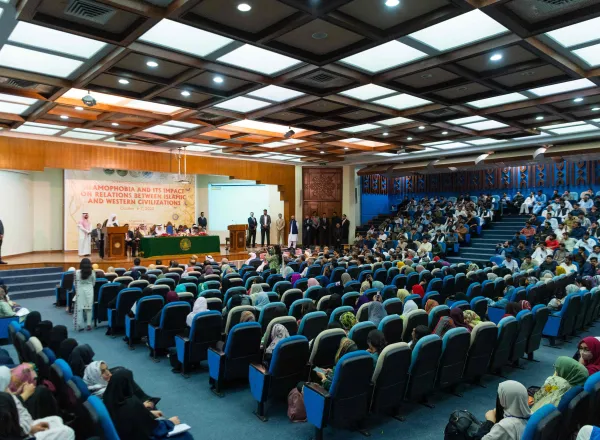 Mohammad Alissa est l’invité d’honneur du congrès international du Pakistan tenu à l’université islamique:«L’islamophobie et son impact sur les relations entre le monde islamique et l’Occident»
